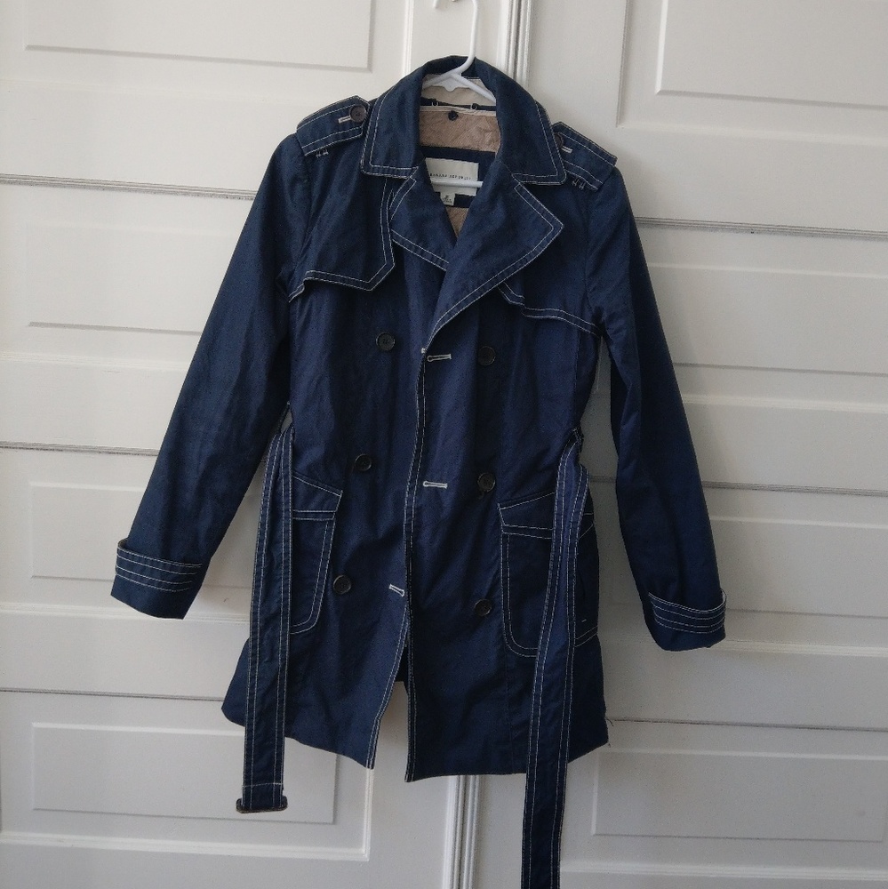 Banana Republic trench coat size medium